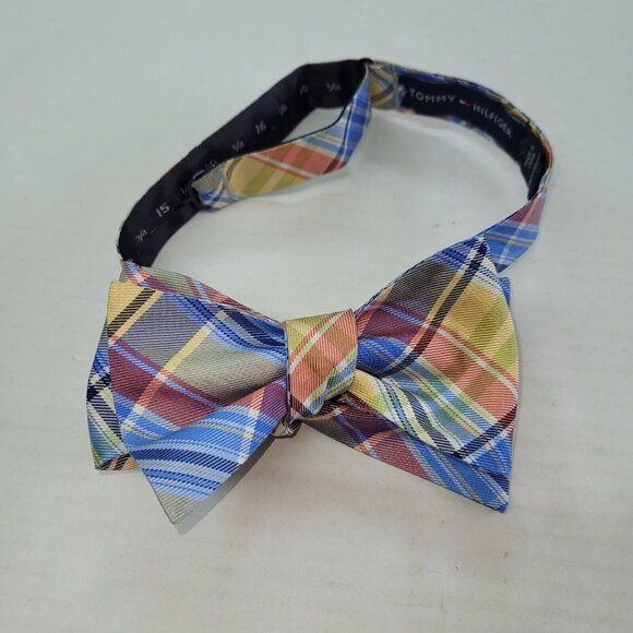 Tommy Hilfiger Bowtie Men Adjustable Size 13 3/4-18" Silk Plaid Preppy - Picture 5 of 8
